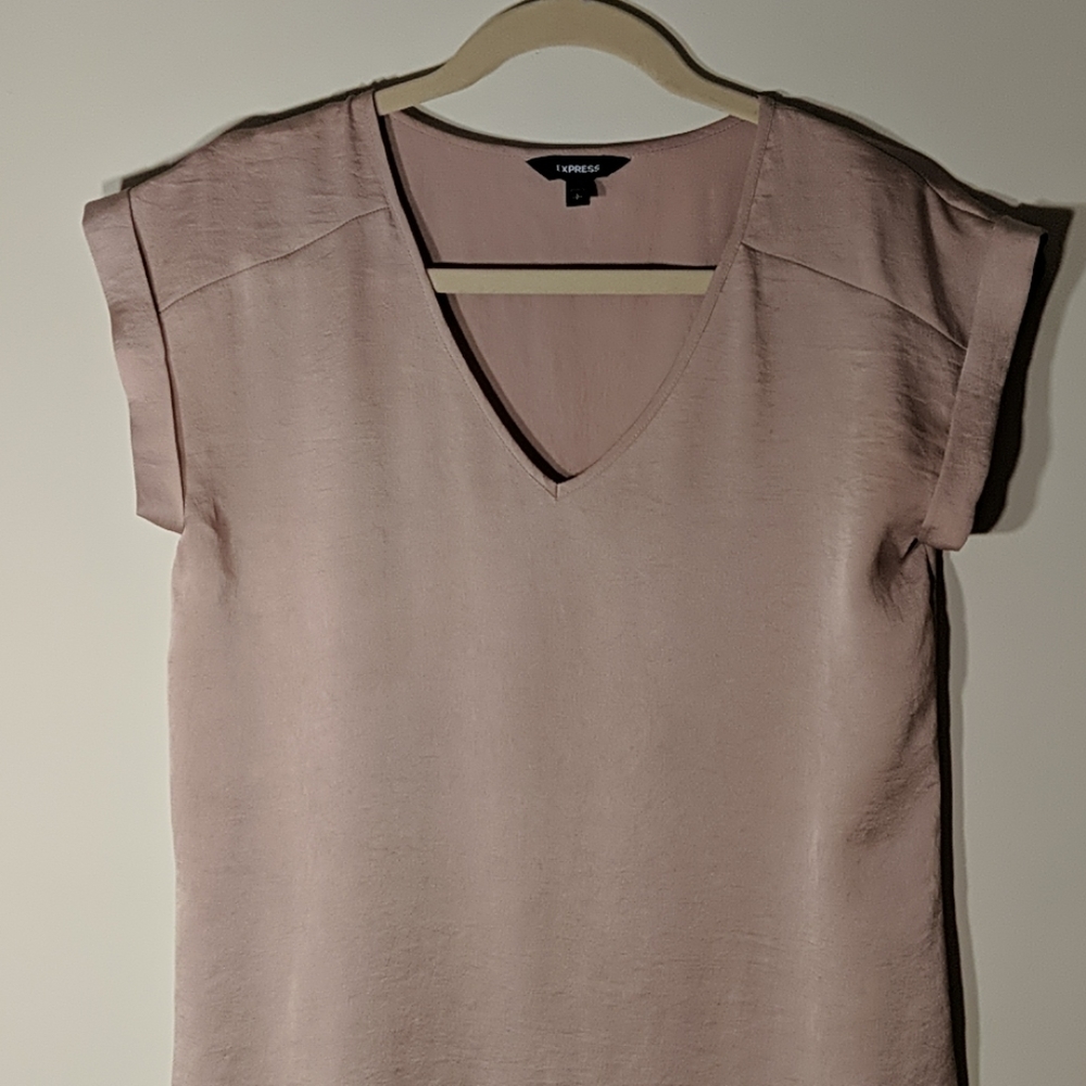 Express Blouse Tee - Picture 2 of 5